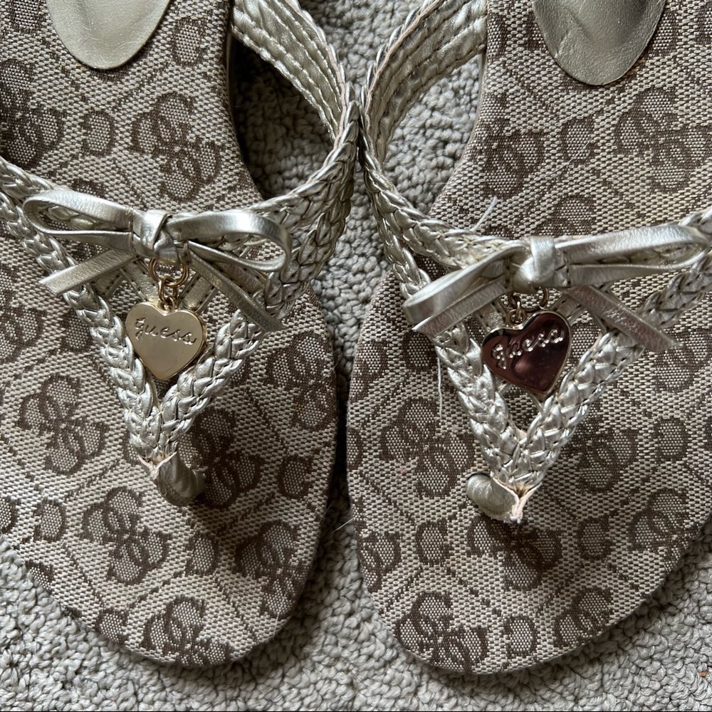 Guess // Gold sandal - Picture 2 of 8